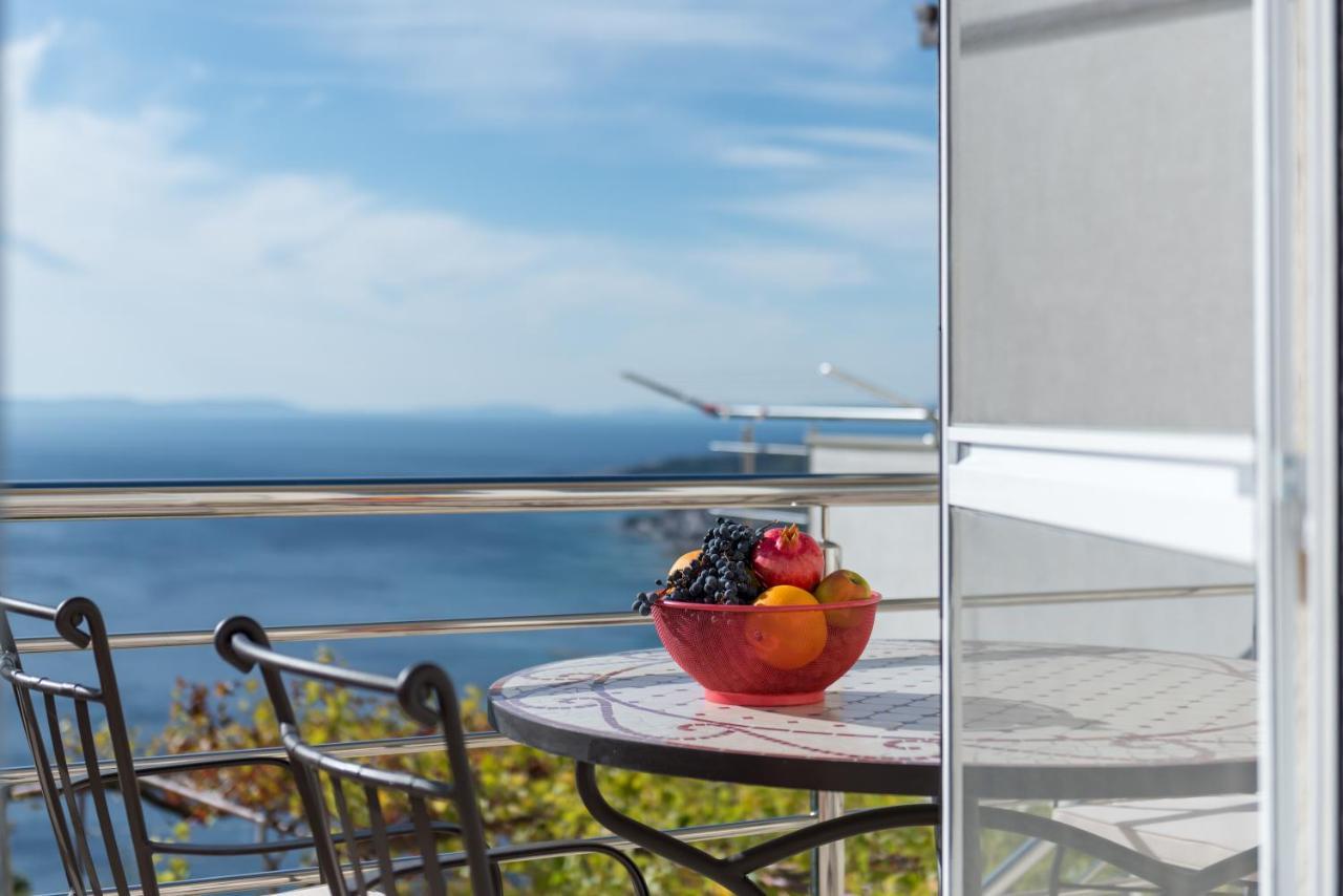 Tice Pikolo Apartments Omis מראה חיצוני תמונה