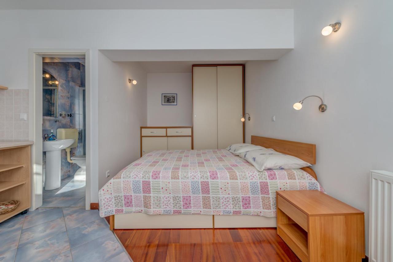 Tice Pikolo Apartments Omis מראה חיצוני תמונה