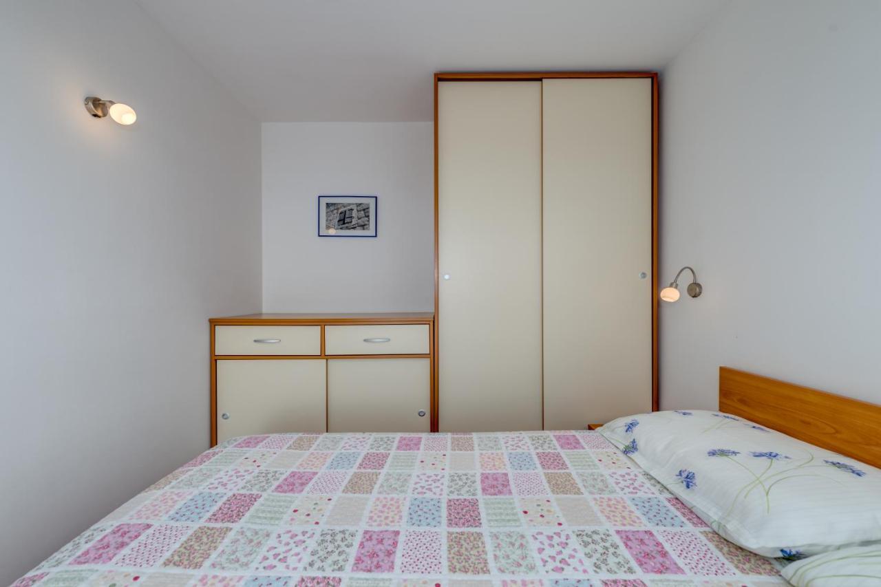 Tice Pikolo Apartments Omis מראה חיצוני תמונה