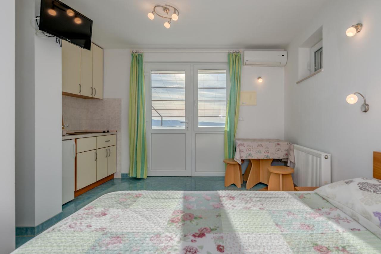Tice Pikolo Apartments Omis מראה חיצוני תמונה