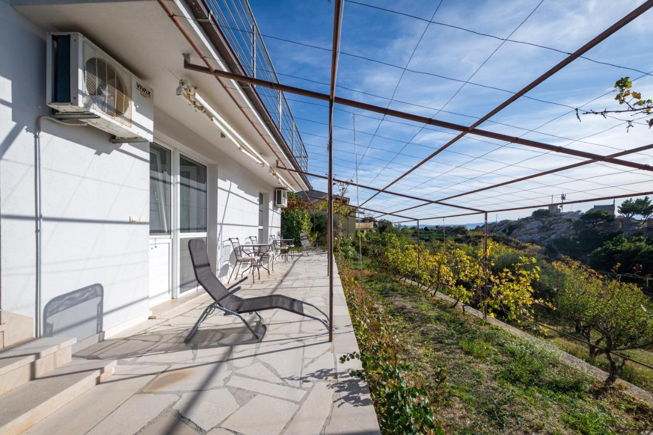 Tice Pikolo Apartments Omis מראה חיצוני תמונה